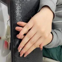 کاشت همچون گل ناخن