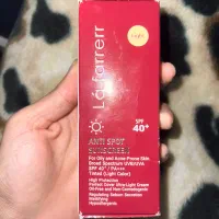 ضدآفتاب رنگی لافارر