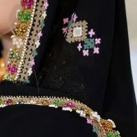 لباس بچگانه سوزن دوزی انجام می‌دهم سوادکآر هم دارم