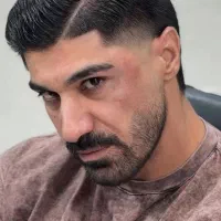 بیا موهاتو رایگان بزنم