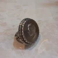 انگشتر قدیمی سکه ۳۵ گرم و فیروزه و باباقوری