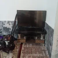 تلویزون و میز تلوزیون