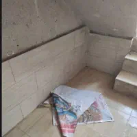 مغازه-زیرپله