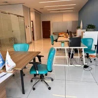 اجاره میز اختصاصی در فضایی حرفه ای و دوستانه|اجارهٔ دفتر کار، اتاق اداری، مطب|تهران, حصار بوعلی|دیوار