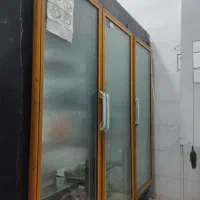 یخچال بزرگ جا دار به دلیل نداشتن جا