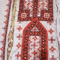 لباس را میفروشم