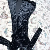 لباس مخمل چاک دار|لباس|شهریار, شهریار|دیوار