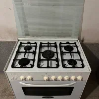 اجاق گاز فر دار اصل در حد نو