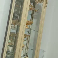 ویترین چوبی چهار طبقه