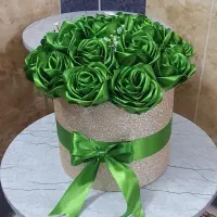باکس گل رنگ سبز