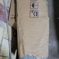 جلو پنجره پراید سفید و گلگیر جلو چپ پژو ۴۰۵
