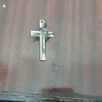 یک پلاک صلیب خوشگل