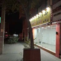 مغازه۱۴ متری بر اتوبان باقری بر مغازه ۵ متر|اجارهٔ مغازه و غرفه|تهران, علم و صنعت|دیوار