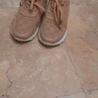 کفش|کیف، کفش، کمربند|مشهد, پروین اعتصامی|دیوار