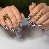 انجام خدمات تخصصی کاشت ناخن