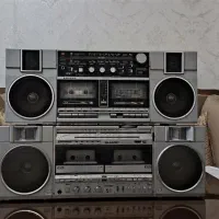 رادیو و ضبط قدیمی (ژاپنی)