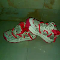 کفش اسپرت شیک و زیبا|کیف، کفش، کمربند|نیشابور, بنیاد شهید|دیوار