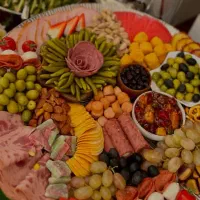 فینگرفود و سینی مزه و غیره..