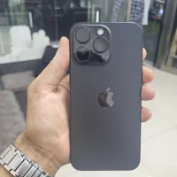 اپل iPhone 15 Pro Max با حافظهٔ ۲۵۶ گیگابایت