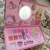 ست ارایشی بچگانه بسیار زیبا