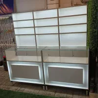 قفسه دکورر فروشگاهی با نورپردازی|فروشگاه و مغازه|قزوین, |دیوار