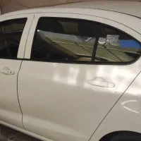 شاهین مدل ۴۰۲ سانروف دار