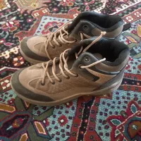 گفش ۴۱ و ۴۰|کیف، کفش، کمربند|نیمروز, |دیوار