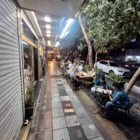 کارگر اقا و پیک موتوری جهت فست فود