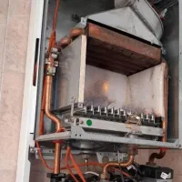 سرویسکار وتعمیرکارپکیج .بخاری. شومینه .آبگرمکن