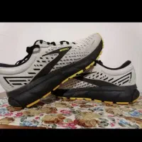 کتونی بروکس سایز ۴۲