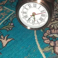 ساعت عتیقه زنگ خور