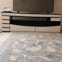 میز تلوزیون تمیز و نو
