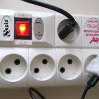 سه شاخه چند راهی  محافظ دار