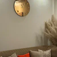 ساعت دیواری سالم