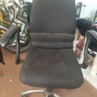 کفش و پوتین صندلی جرخ دار  و لباس کار با ارم