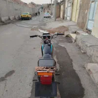 موتور سیکلت پارکینگی