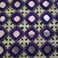 زیاستین هزار اینه|لباس|دشتیاری, |دیوار