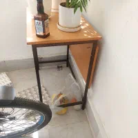 2 عدد میز تحریر ساده و صندلی