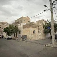 40متر-نبش-خیابون-وکوچه-مناسب-سرمایه-گذاری-اسلامشهر