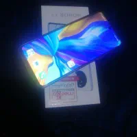 گوشی Honor  x9 کامل سالم ۱۲۸گیگ رم۸ هم اه کارتون و