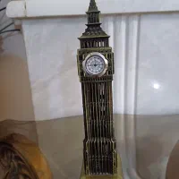 برج و گوی تزیینی