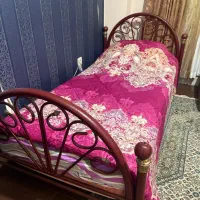 تخت یک نفره به همراه تشک