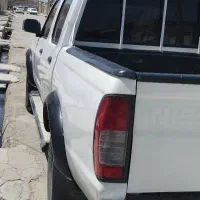 نیسان پیکاب و در پیکاب