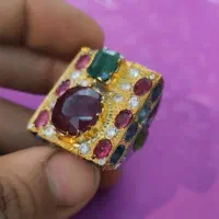 انگشتر جواهری فوق کلکسیونی و فاخر سلطنتی