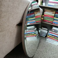 آینه گِرد|آینه|کرج, اصفهانی‌ها|دیوار