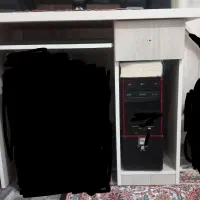 میز کامپیوتر سالم درحد