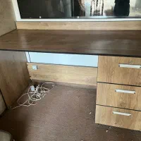 میز تحریر بزرگ