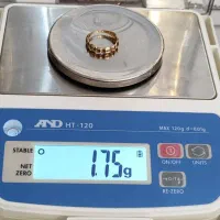 چند تیکه طلا و سرویس عروس نو و استفاده نشده