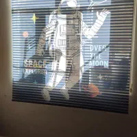 پرده زبرادومکانیزه  180/180ادم فضایی