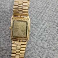 ساعت|ساعت|مشهد, طبرسی شمالی|دیوار